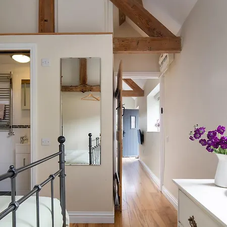 The Cow Shed, Kenilworth, Sleeps 2 Villa Exterior photo